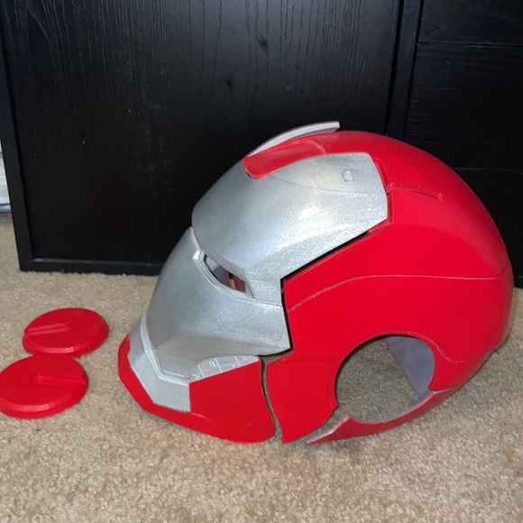 Iron man helmet - Picture 2 of 5